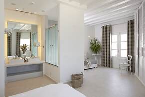 Petinos Beach Hotel