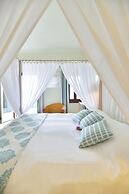 Petinos Beach Hotel