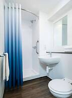 Travelodge Bristol Central