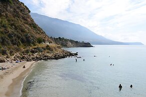 Karavados Beach