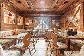Lo Scoiattolo Hotel