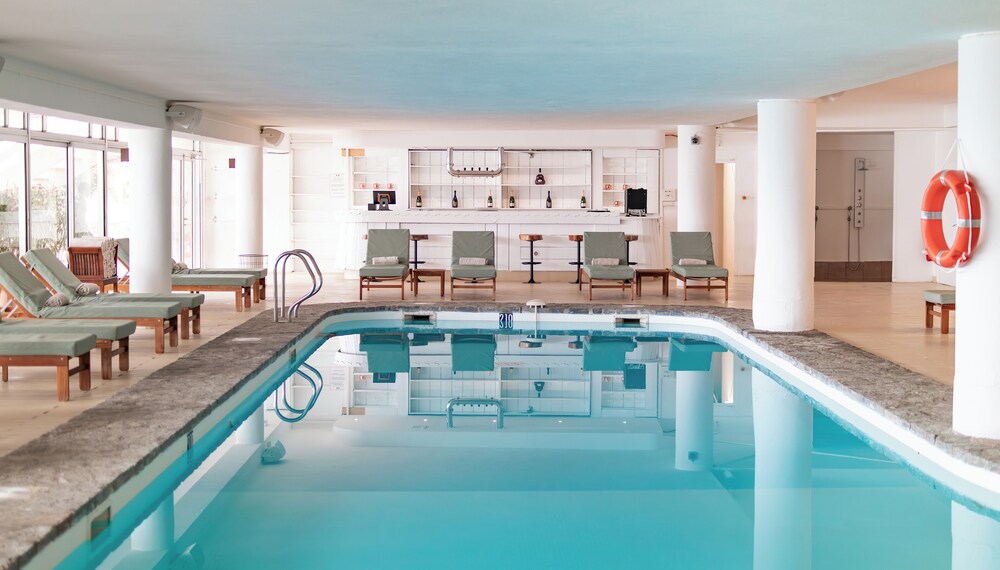 Surplage Hôtel Cavalière