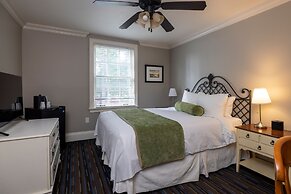 Sherwood Inn