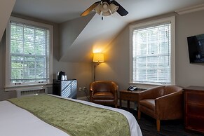 Sherwood Inn