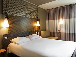 ibis Paris Défense Courbevoie