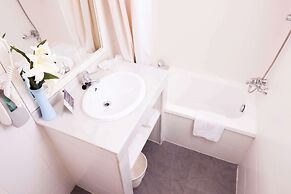 Hotel Subur