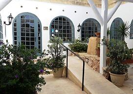 Cornucopia Hotel