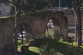 Hotel Emona Aquaeductus