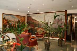 Hotel Academy