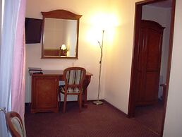 Hotel Academy