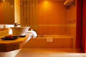 Parrotel Beach Resort