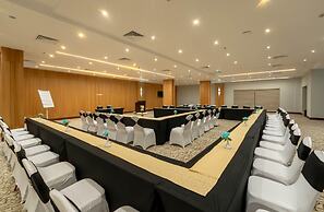 Parrotel Beach Resort