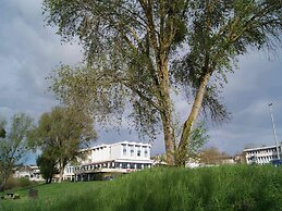 Mercure Nevers Pont de Loire