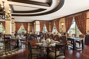 The Ritz-Carlton Naples, Tiburón
