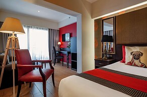 AX The Victoria Hotel