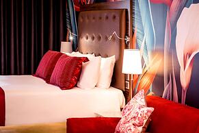 AX The Victoria Hotel