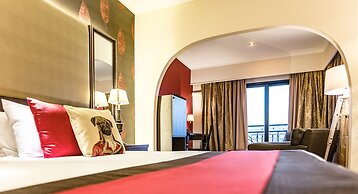 AX The Victoria Hotel