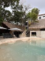 Hotel Xbalamqué Boutique & Spa
