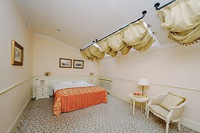 Hotel Bristol
