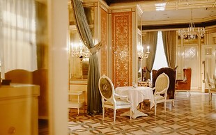 Hotel Bristol