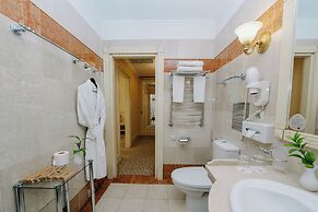Hotel Bristol