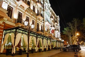 Hotel Bristol