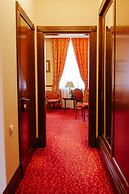 Hotel Bristol