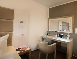 Confour Hotel