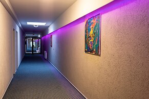 Confour Hotel
