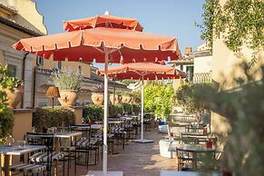9Hotel Cesari