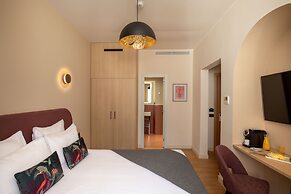 9Hotel Cesari
