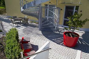 Hotel Alarun Munich by Mayburgh