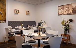 NOVALIS Hotel Dresden by AURUM