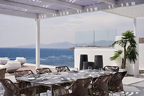 Kouros Hotel & Suites