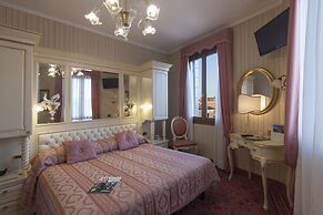 Hotel Riviera