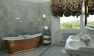 Inverlochy Castle