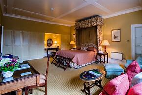 Inverlochy Castle