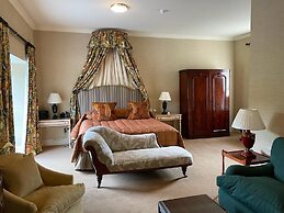 Inverlochy Castle