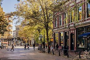 Delta Hotels by Marriott Vancouver Downtown Suites