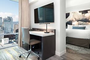 Delta Hotels by Marriott Vancouver Downtown Suites