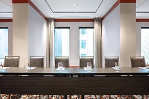 Delta Hotels by Marriott Vancouver Downtown Suites