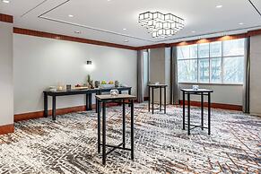 Delta Hotels by Marriott Vancouver Downtown Suites