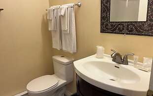 Annapolis Royal Inn & Suites