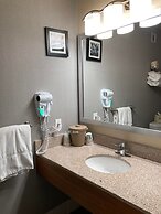Lake Louise Inn