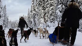 Lake Louise Inn