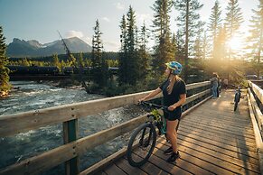 Lake Louise Inn