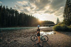 Lake Louise Inn