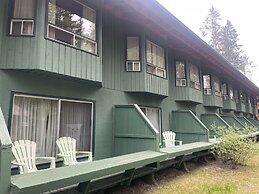 Lake Louise Inn