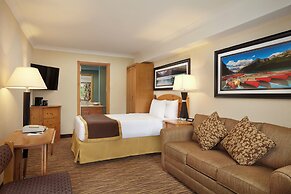 Lake Louise Inn