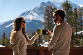 Lake Louise Inn